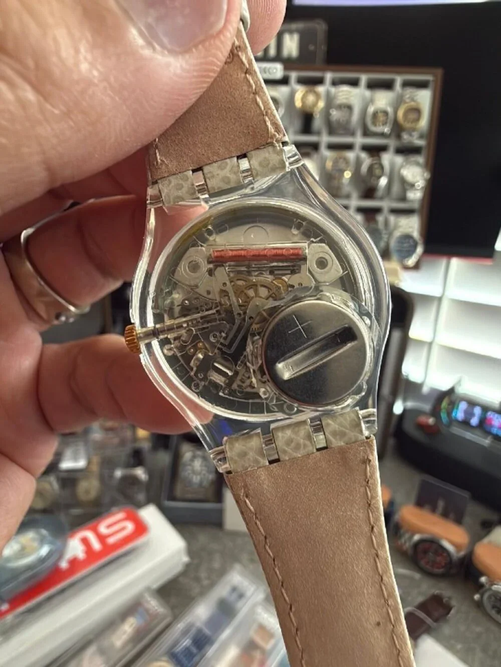 Swatch Feathers GK403 Gent Quartz Watch Cream Leather Strap Vintage